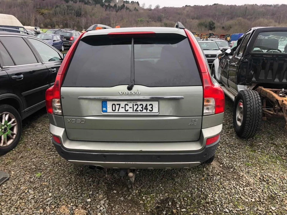 Продажа Volvo XC90 2.4D (185Hp) (D5244T4) 4WD AT по запчастям