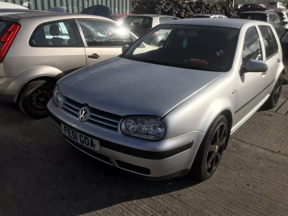 Продажа Volkswagen Golf 2.0 (115Hp) (APK) FWD AT по запчастям