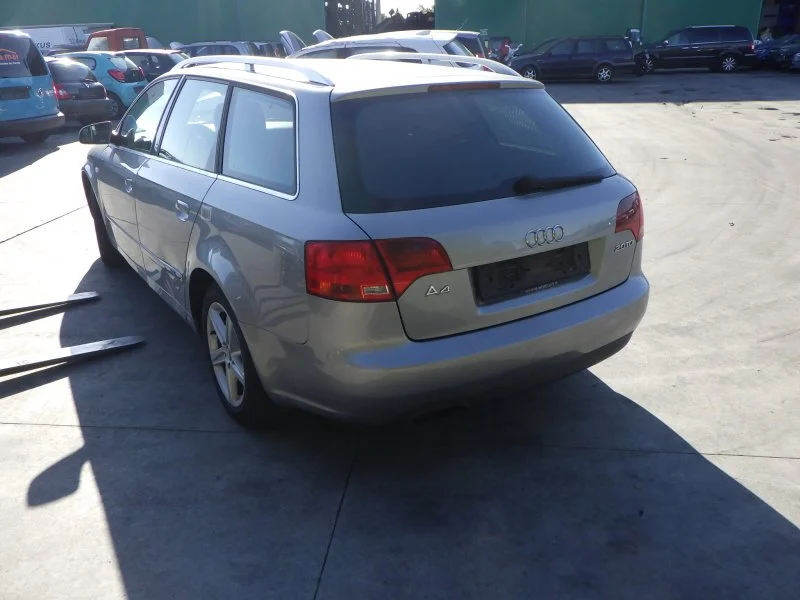 Продажа Audi A4 2.0D (140Hp) (BLB) FWD CVT по запчастям