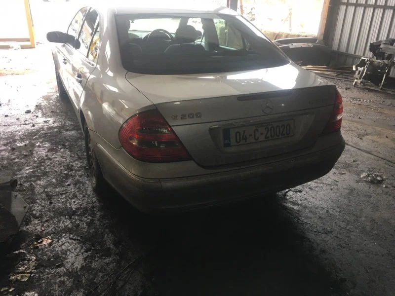 Продажа Mercedes-Benz E class 1.8 (163Hp) (271.941) RWD AT по запчастям