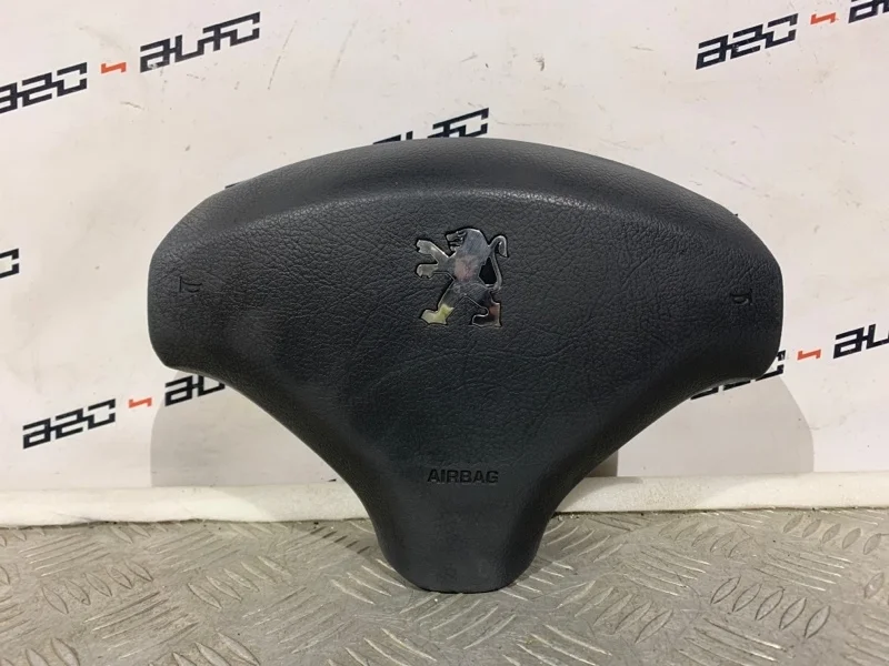 Подушка безопасности в руль airbag Peugeot 3008 4112PF 1