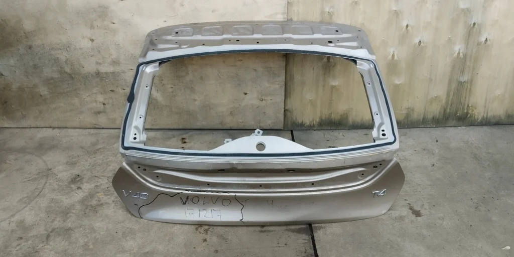 крышка багажника VOLVO V40 2, MV  31457727 2012 - 2019 (контрактная запчасть)