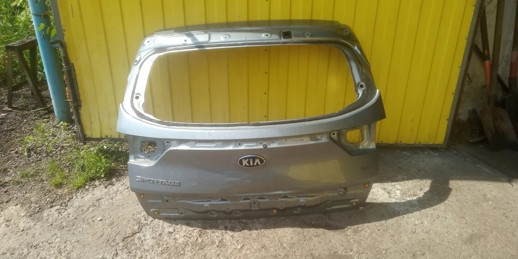 крышка багажника KIA SPORTAGE 4  QL    КИА   СПОРТАЖ   СПОРТЕЙЖ    73700F1000 2015-2022 (контрактная запчасть)