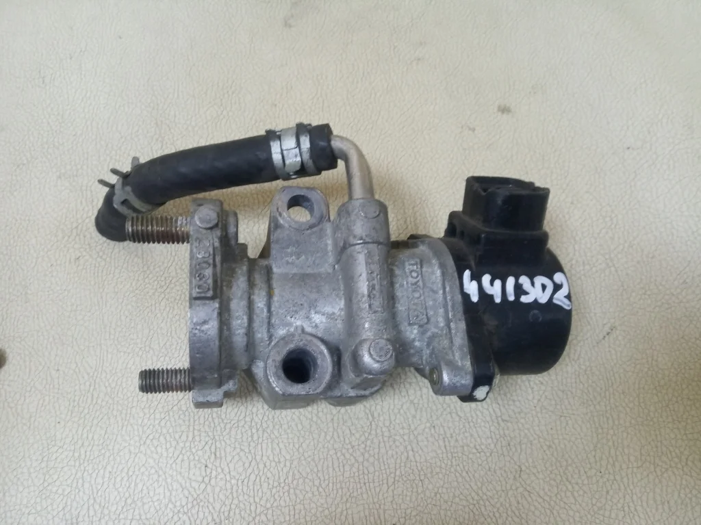 клапан egr TOYOTA AVENSIS 2, T250 AZT250L   ТОЙОТА   АВЕНСИС    2562028100 2002-2010 (контрактная запчасть)