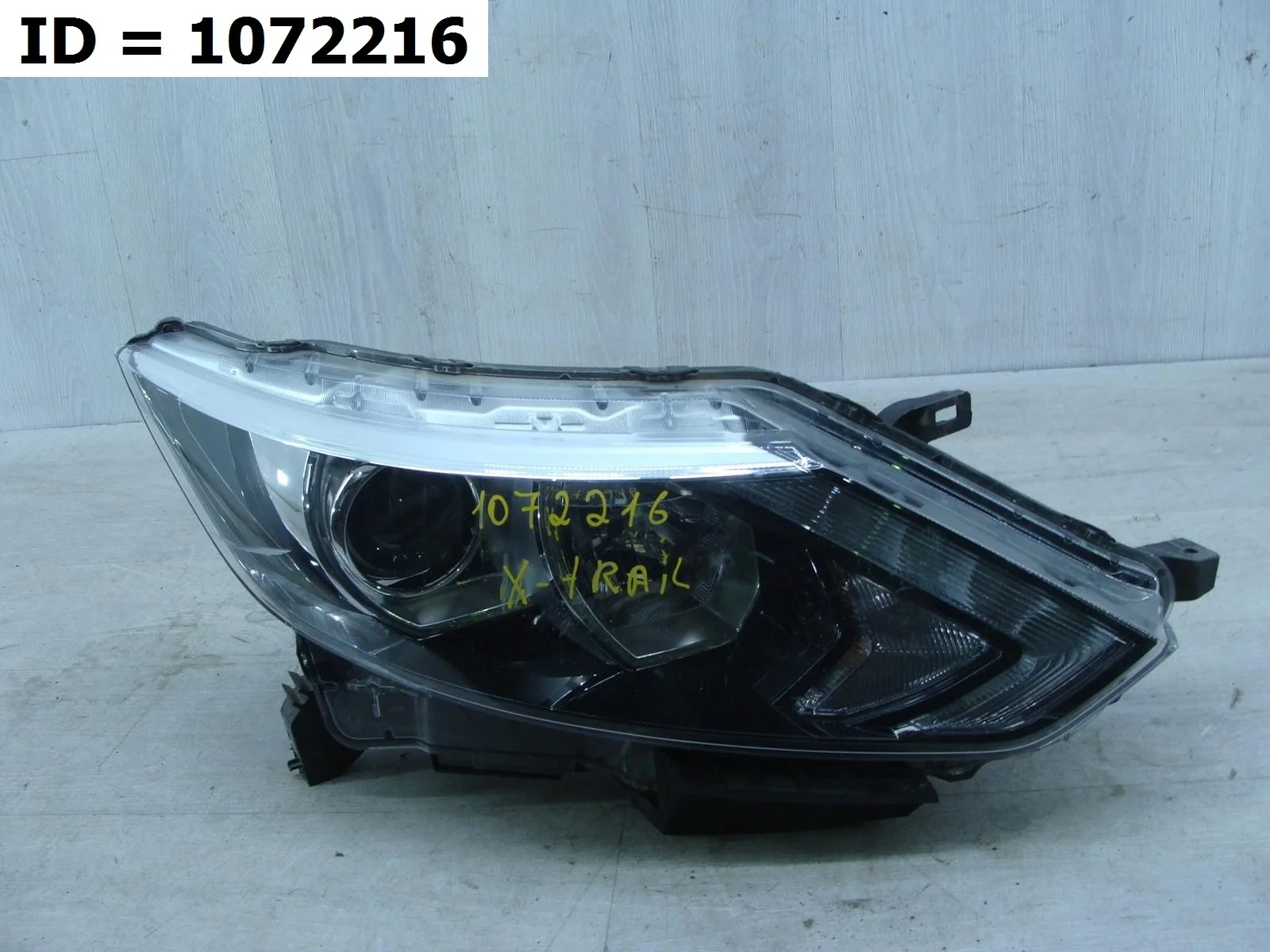 фара правая Nissan QASHQAI 2, J11 Правый  260104EH0A 2013-2023 (контрактная запчасть)