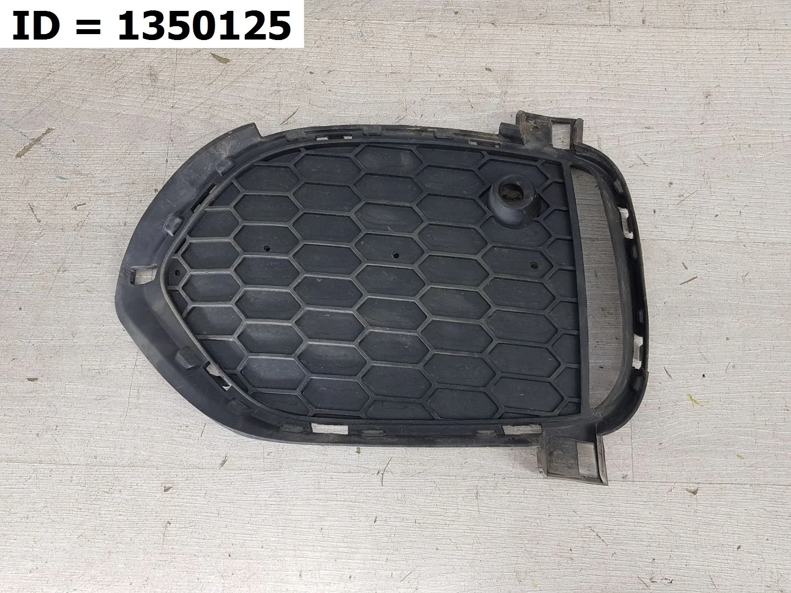 решетка бампера передняя левая BMW X5 3, F15   БМВ   Х5   Передний Левый  51118064635 2013-2018 (контрактная запчасть)