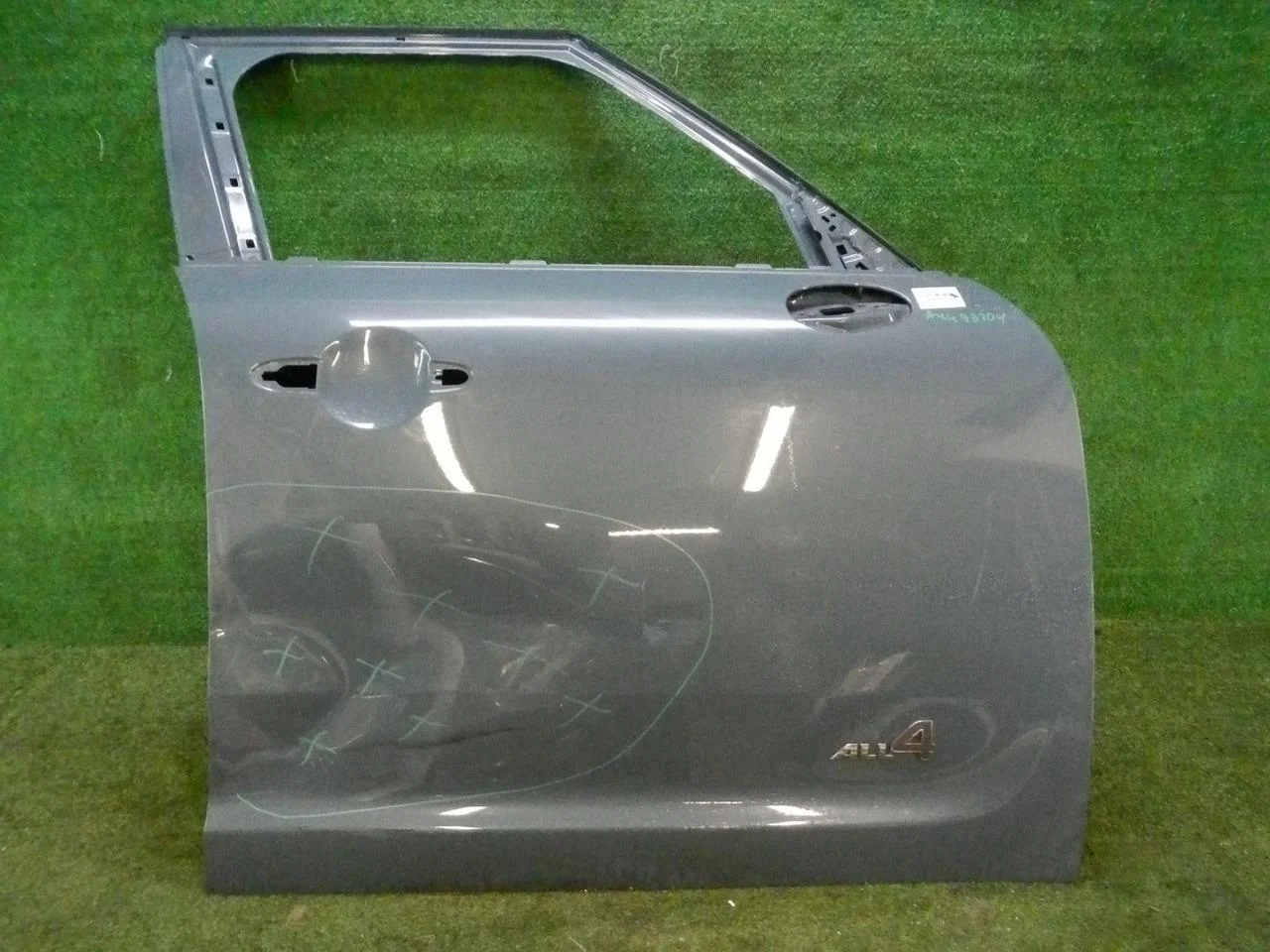 Дверь передняя правая Mini Countryman F60 (2016-2020)