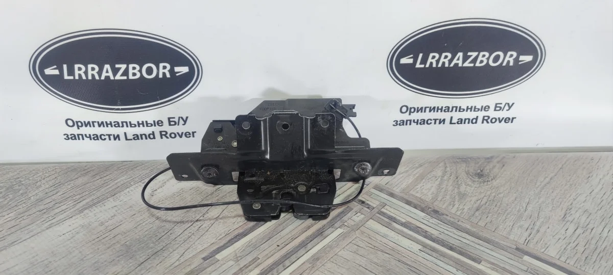 Замок крышки багажника Range Rover 3 L322