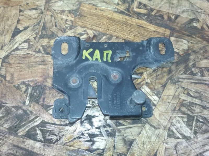 Замок капота Audi A3 1998 8L0823509 8L1 AGU