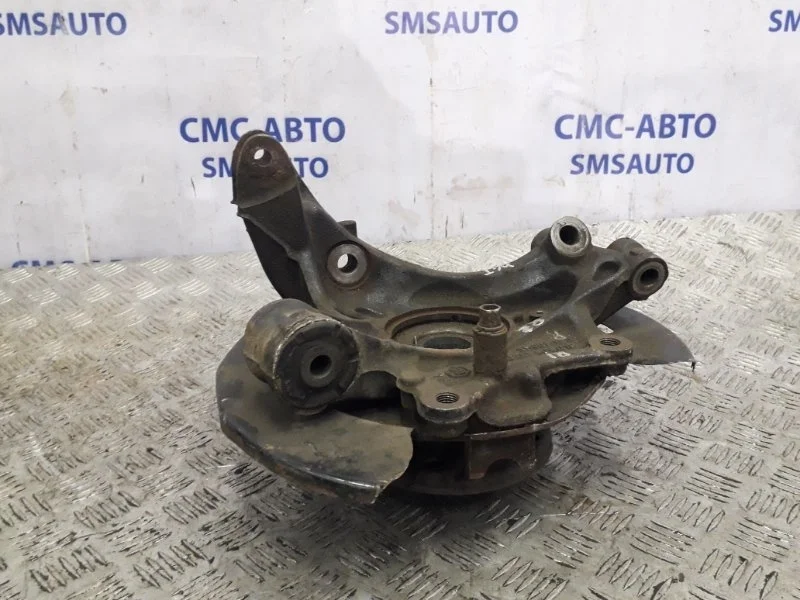 Кулак поворотный Volkswagen Touareg 7L0505435B 7L, задний левый