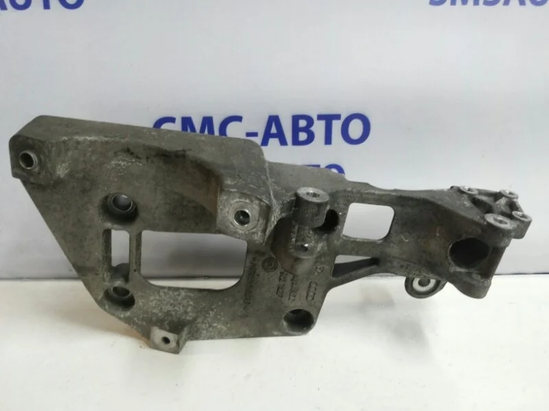 Кронштейн кондиционера Volkswagen Passat 2005-2007 06F903143F B6 2.0