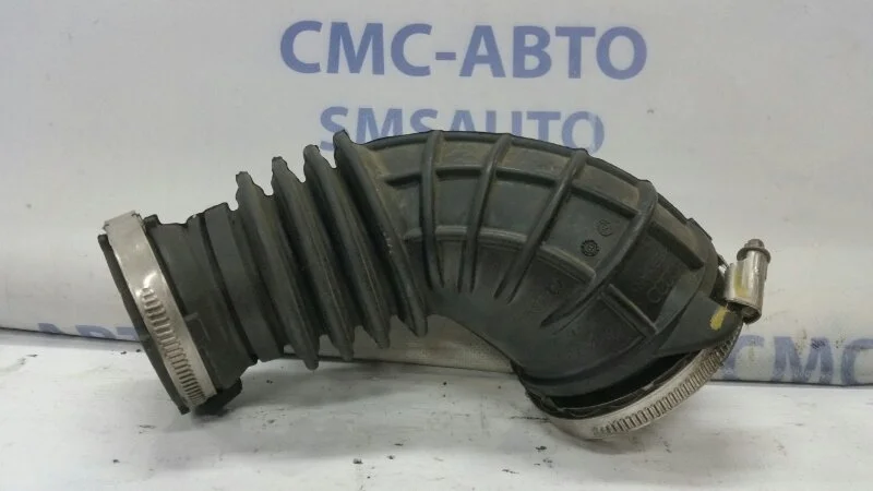 Патрубок интеркулера Audi A4 2008-2011 06H129629 8K 1.8T