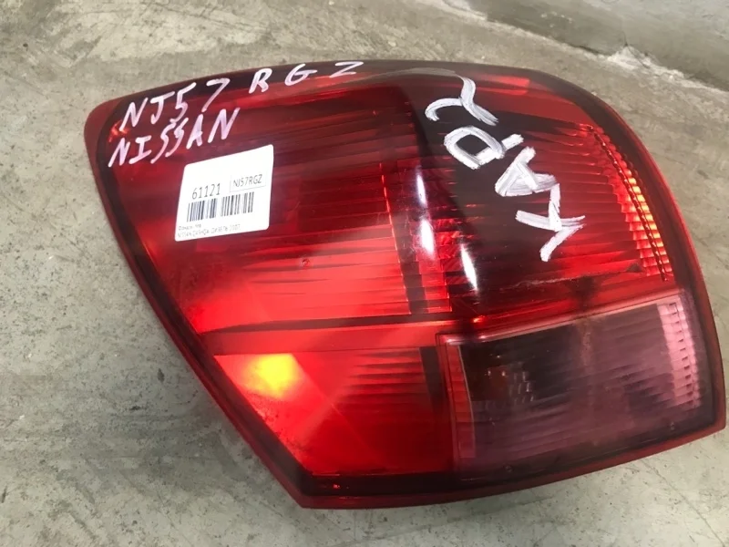 Фонарь Nissan Qashqai 2007 26555JD000 ДИЗЕЛЬ, левый