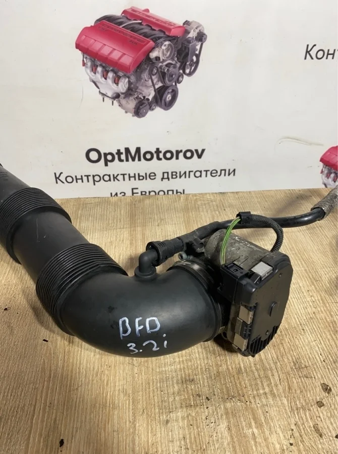 Дросельная заслонка Volkswagen Touareg 2004 022133062AF 1 3.2I