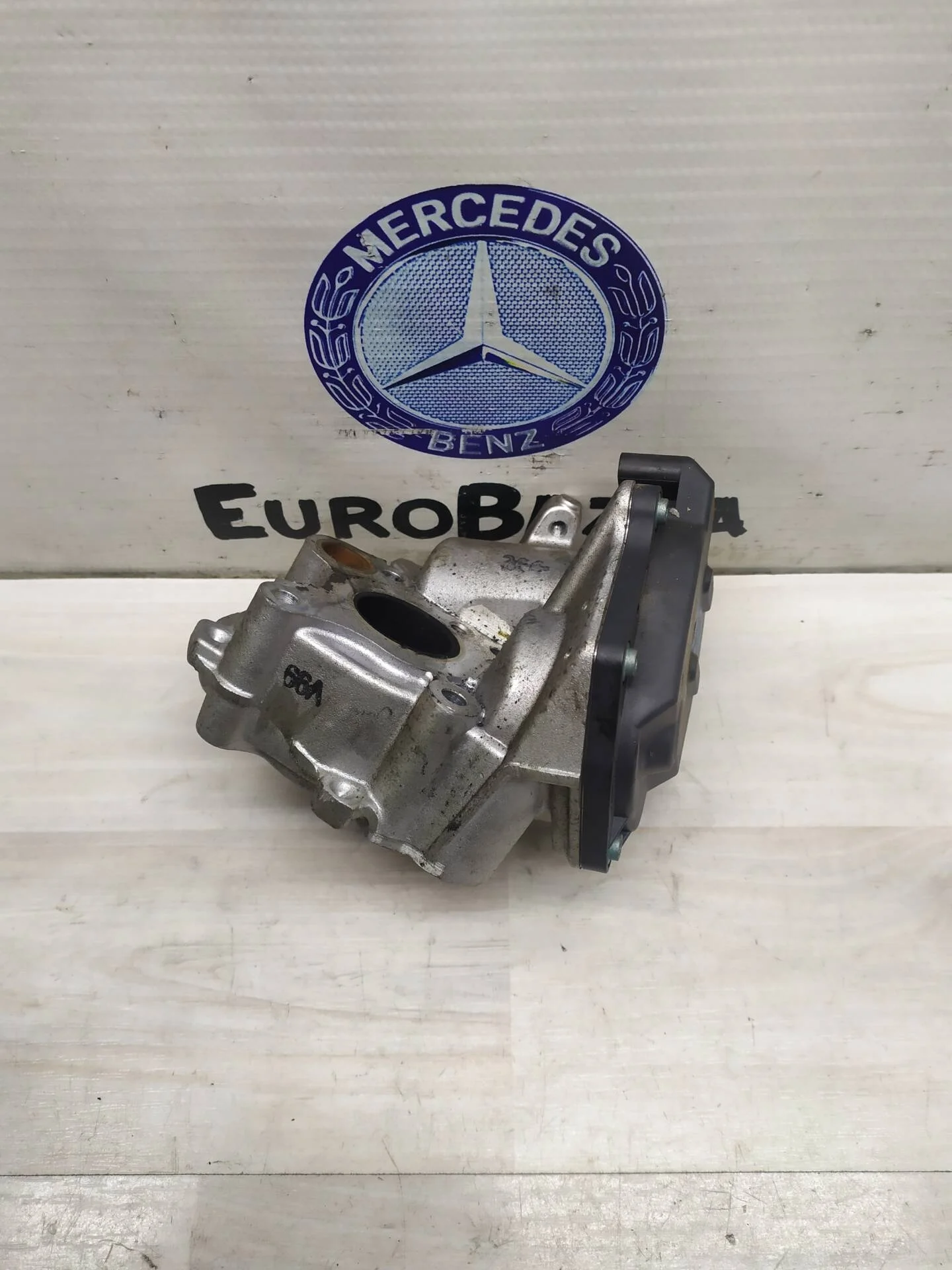 Клапан EGR Mercedes Om651