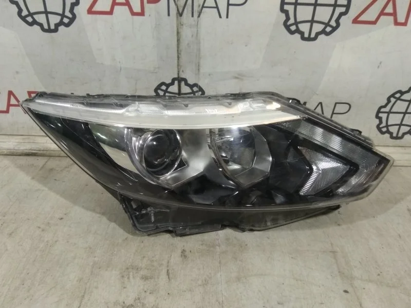 Фара передняя правая Nissan Qashqai J11 2013