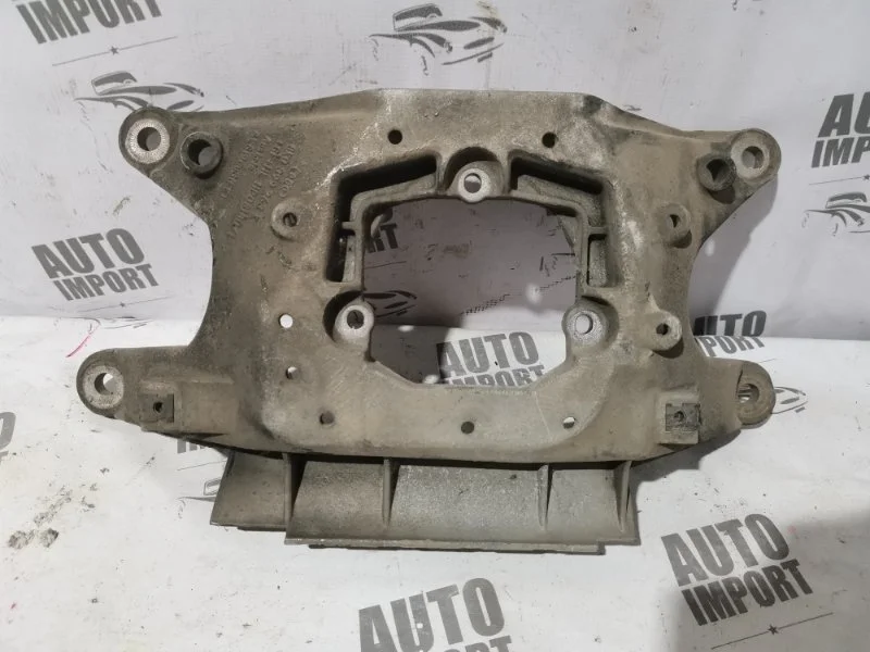 Кронштейн КПП Audi A4 8K0399263K B8