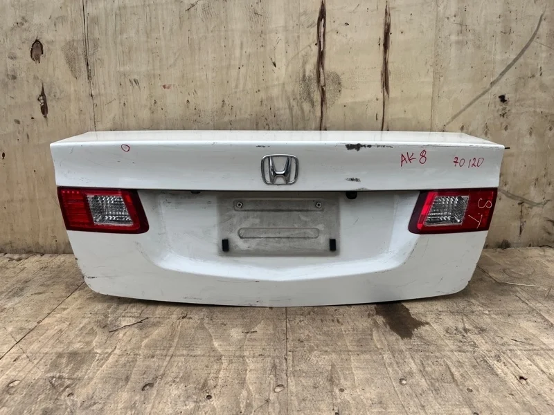 Крышка багажника Honda Accord 8 2008-2012