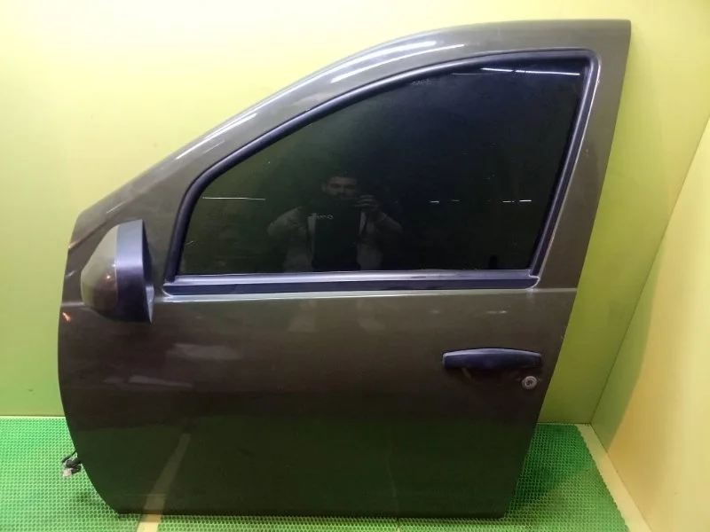 Дверь боковая передняя левая Renault Duster 1 2016