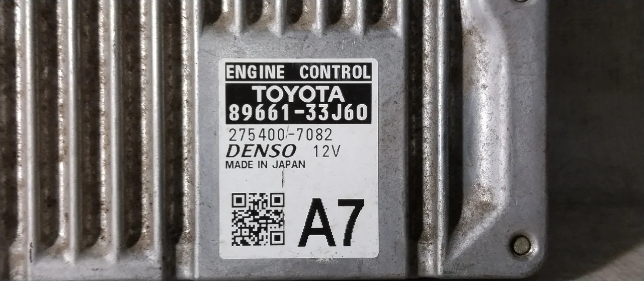 Блок управления двигателем Toyota Camry XV50 8966133J60