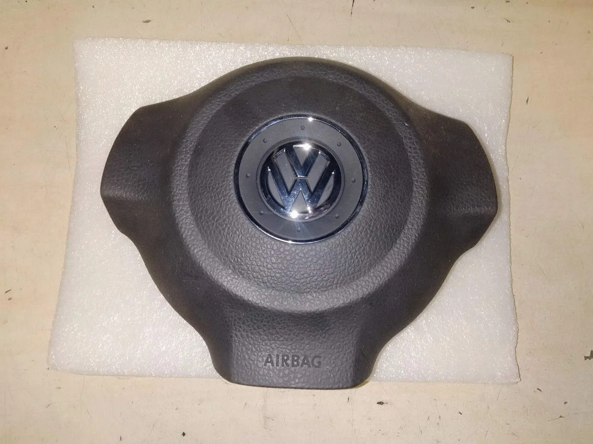 Подушка безопасности в руль Volkswagen Golf 6 Passat CC B6 рестайлинг (2012—2017)