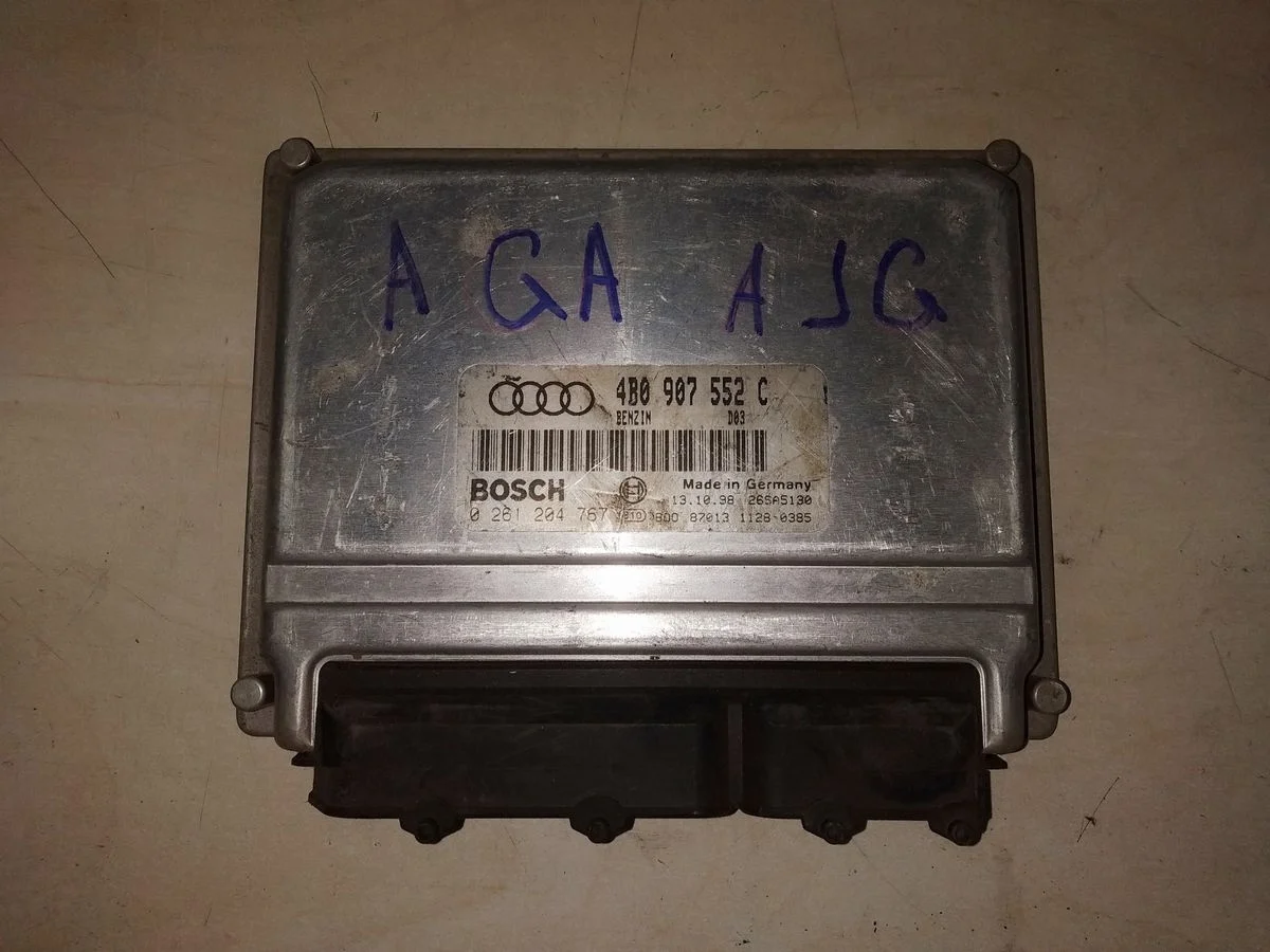 Блок управления двигателем Ауди А4 Б5 8Д A4 B5 (1994—1999)