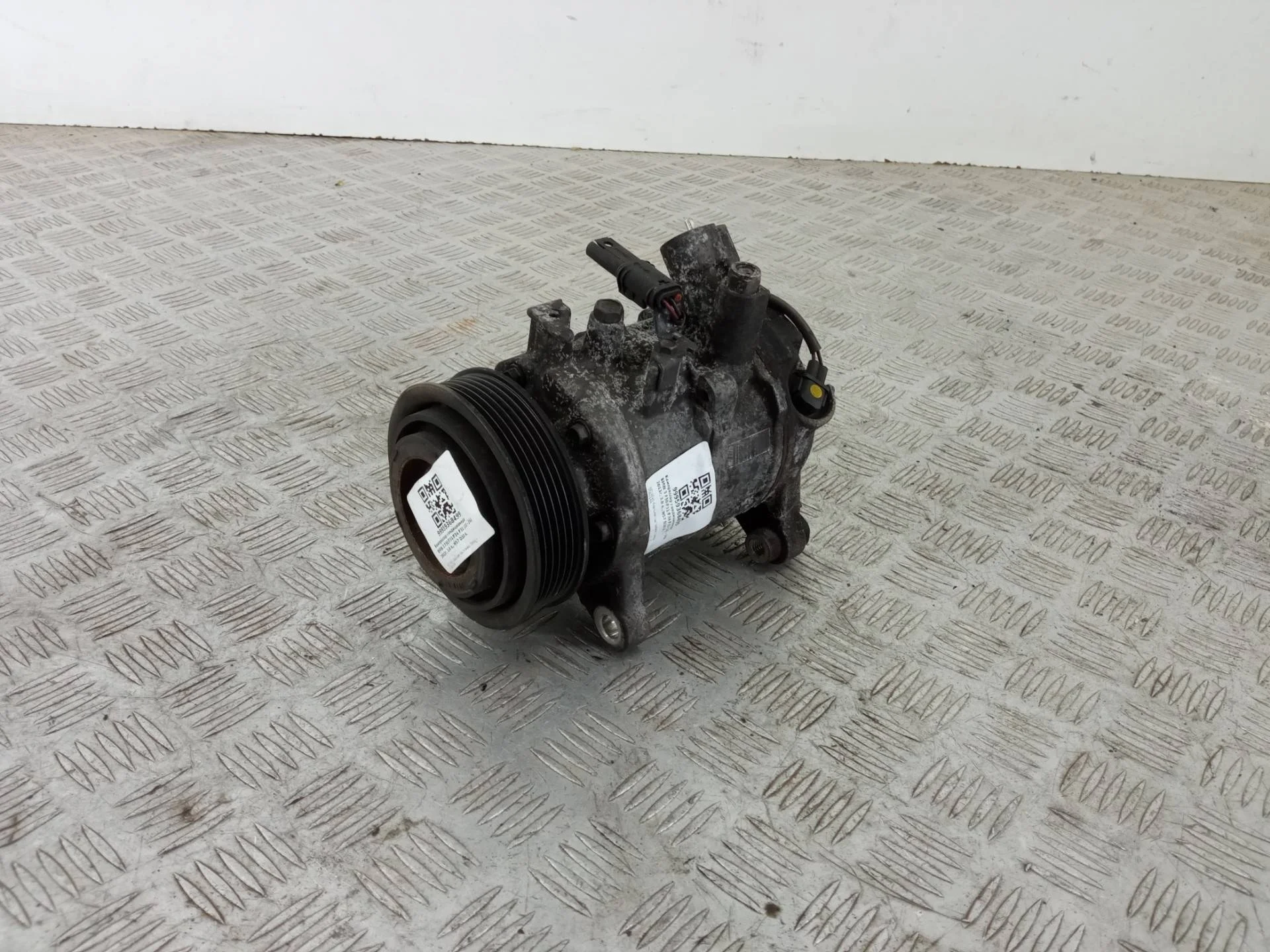 Компрессор кондиционера BMW 3 F30/F31/GT F34 F31 2013 9223695