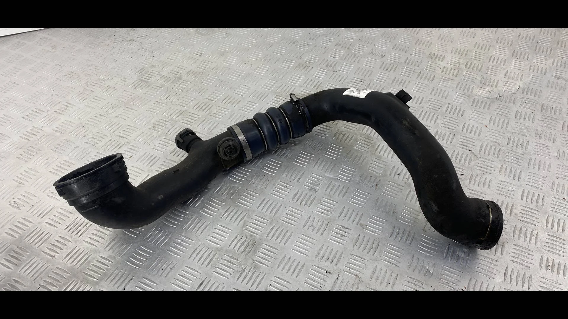 Патрубок интеркулера BMW X6 E71/E72 2010 7571350