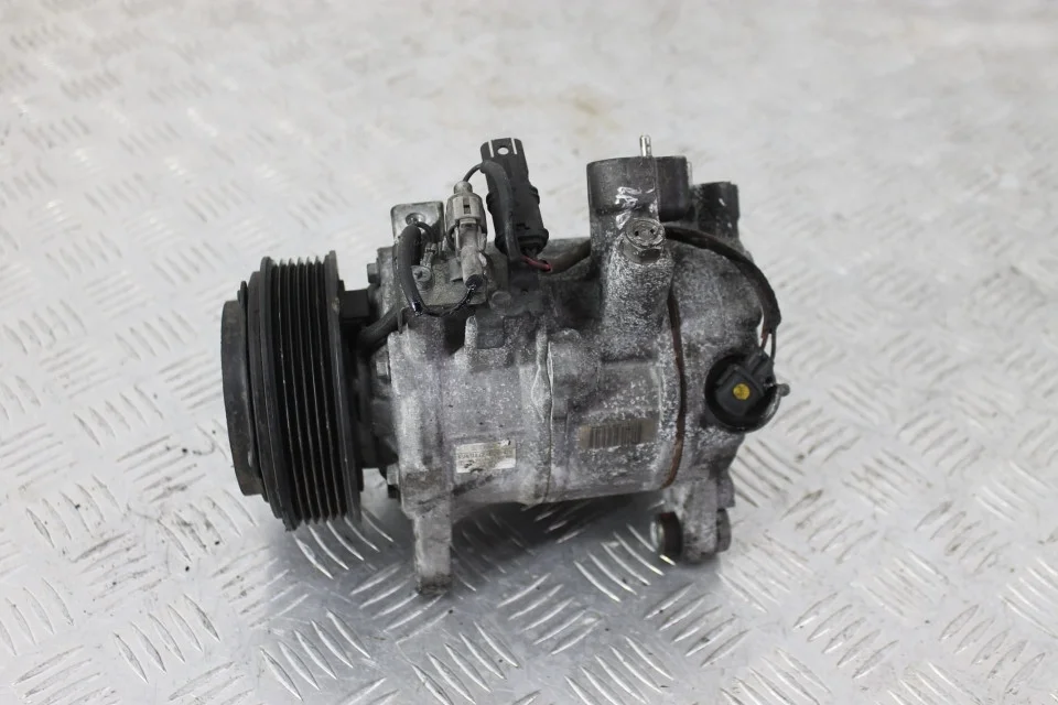 Компрессор кондиционера BMW 5 F10/F11/GT F07 2012 9223694