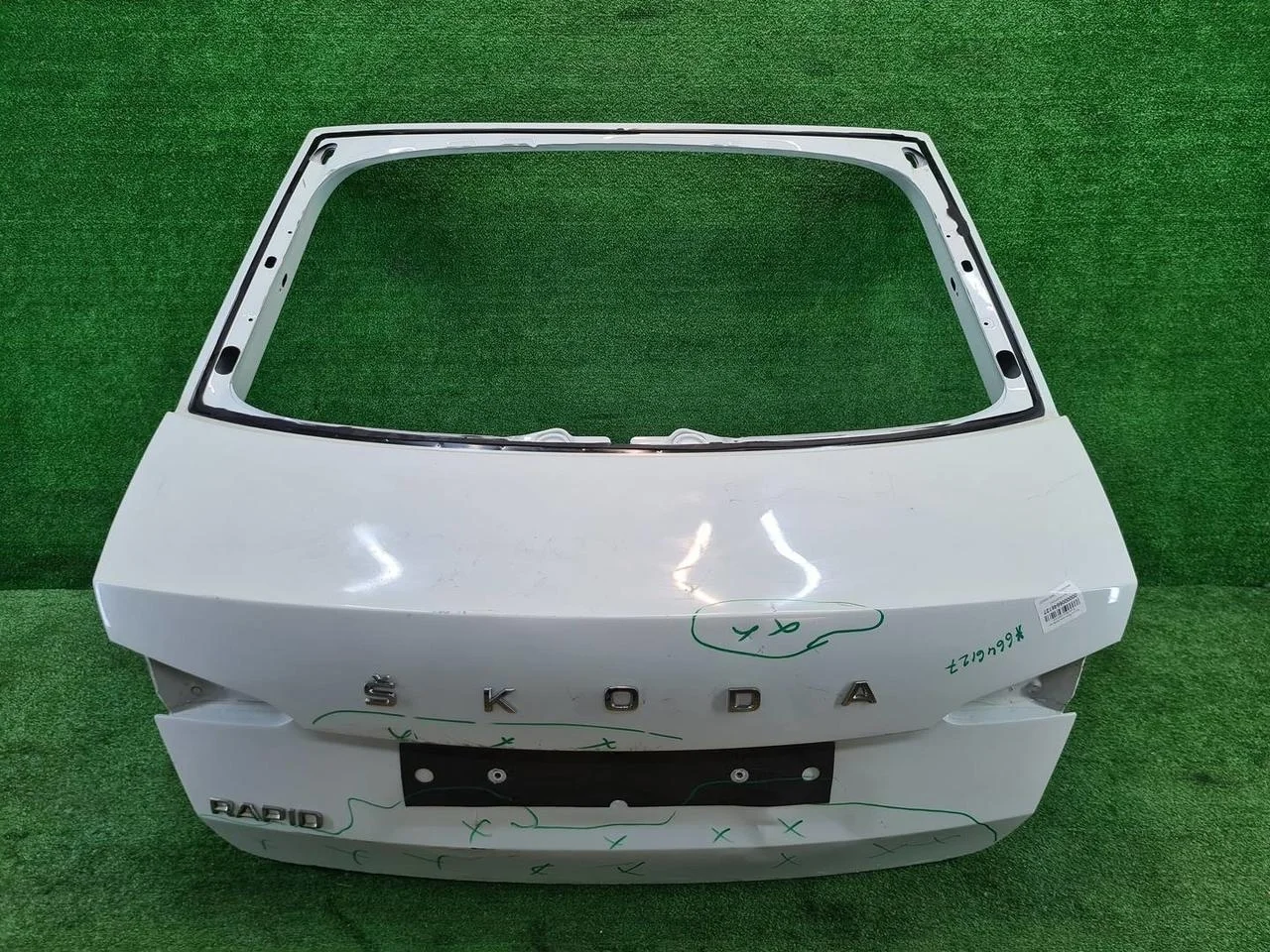 Крышка багажника Skoda Rapid (2020-Н.В.)