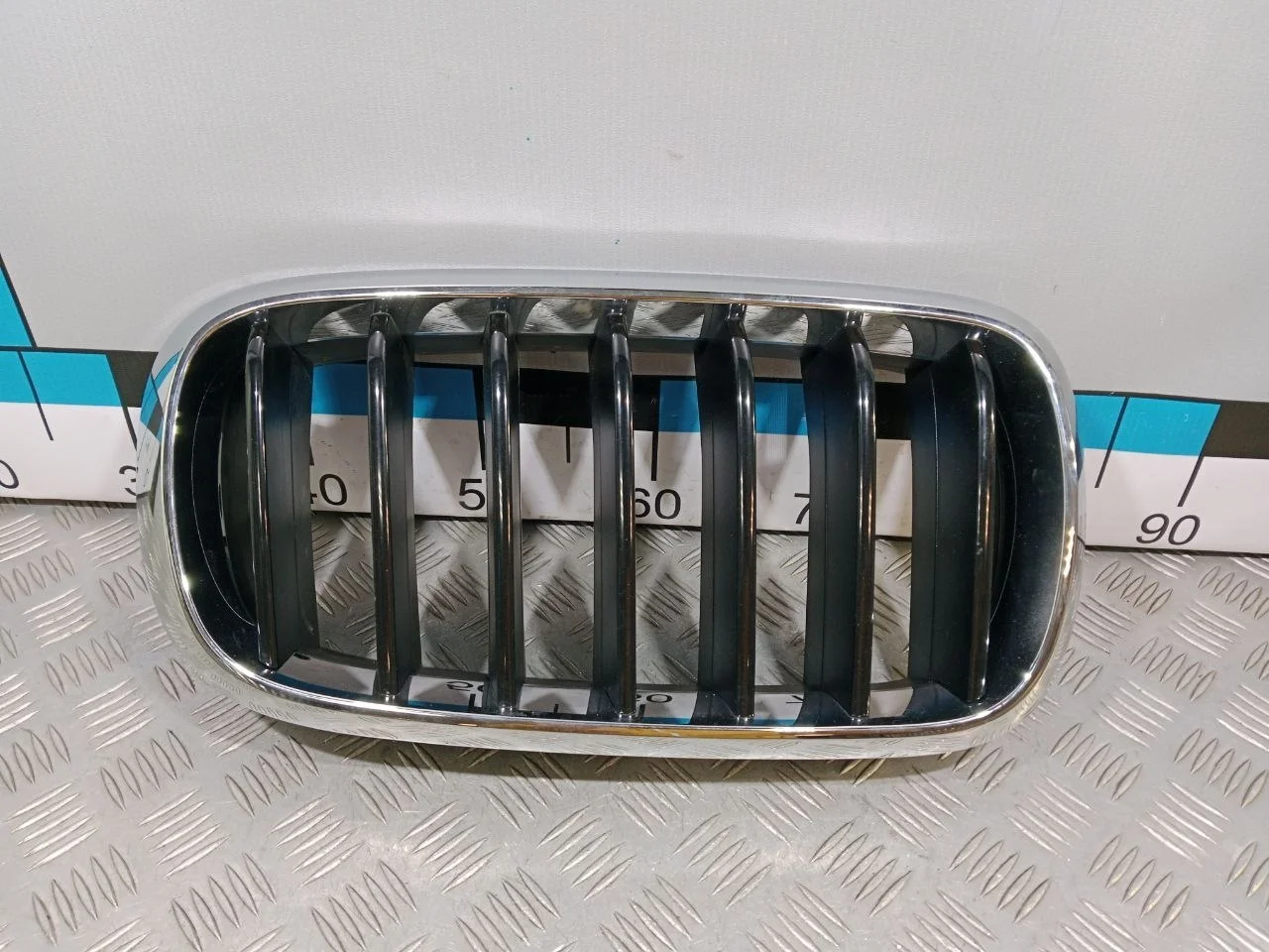 [Б/У] Решетка радиатора правая BMW X6 F16