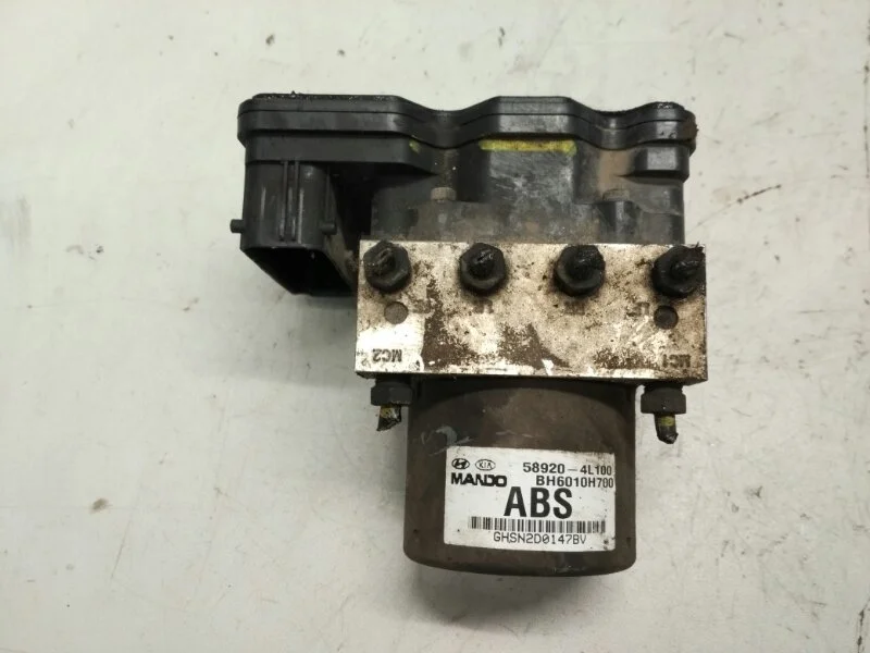 Блок abs (насос) Hyundai Solaris 2011, 2012, 2013, 2014, 2015, 2016, 2017 , RB