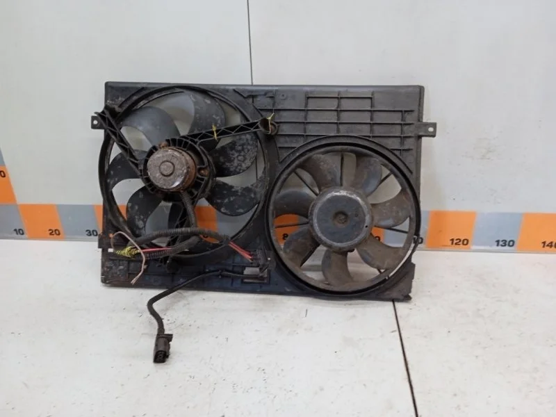 Вентилятор радиатора Volkswagen Polo 9N1