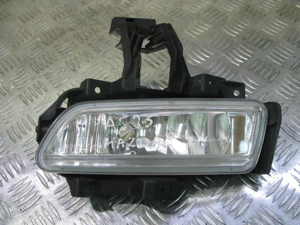 Противотуманка левая MAZDA 3 bk 2003-2009