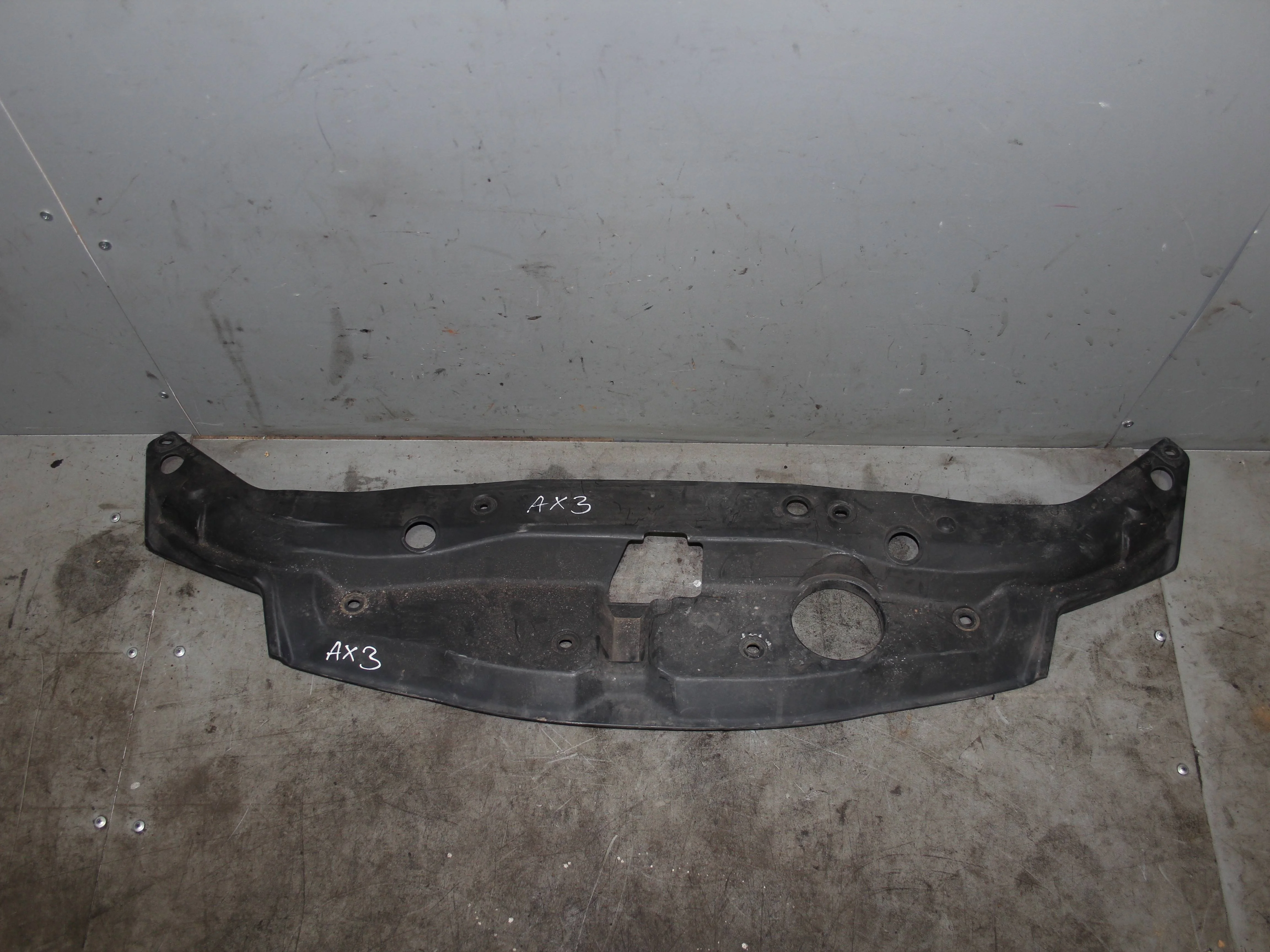 Накладка замка капота HONDA Civic 5D 2006-2011