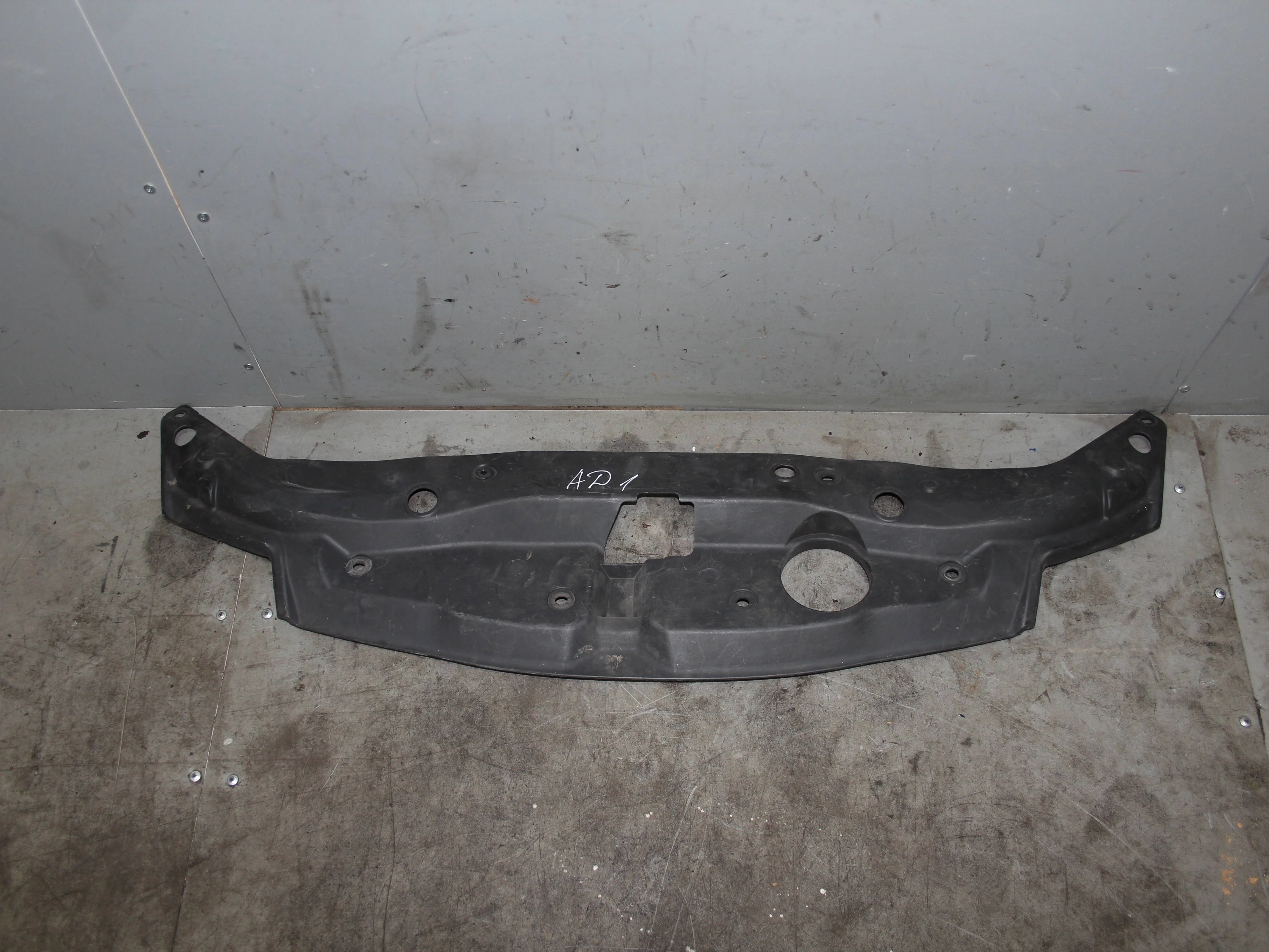 Накладка замка капота HONDA Civic 5D 2006-2011