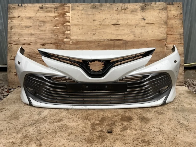 Бампер Toyota Camry 2018-2023 70