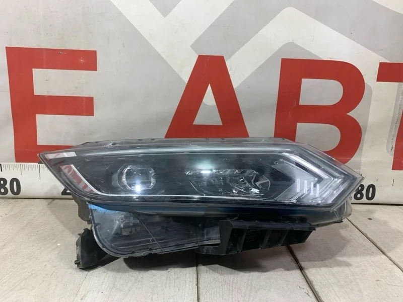 Фара передняя правая Nissan Qashqai J11 2017-2020