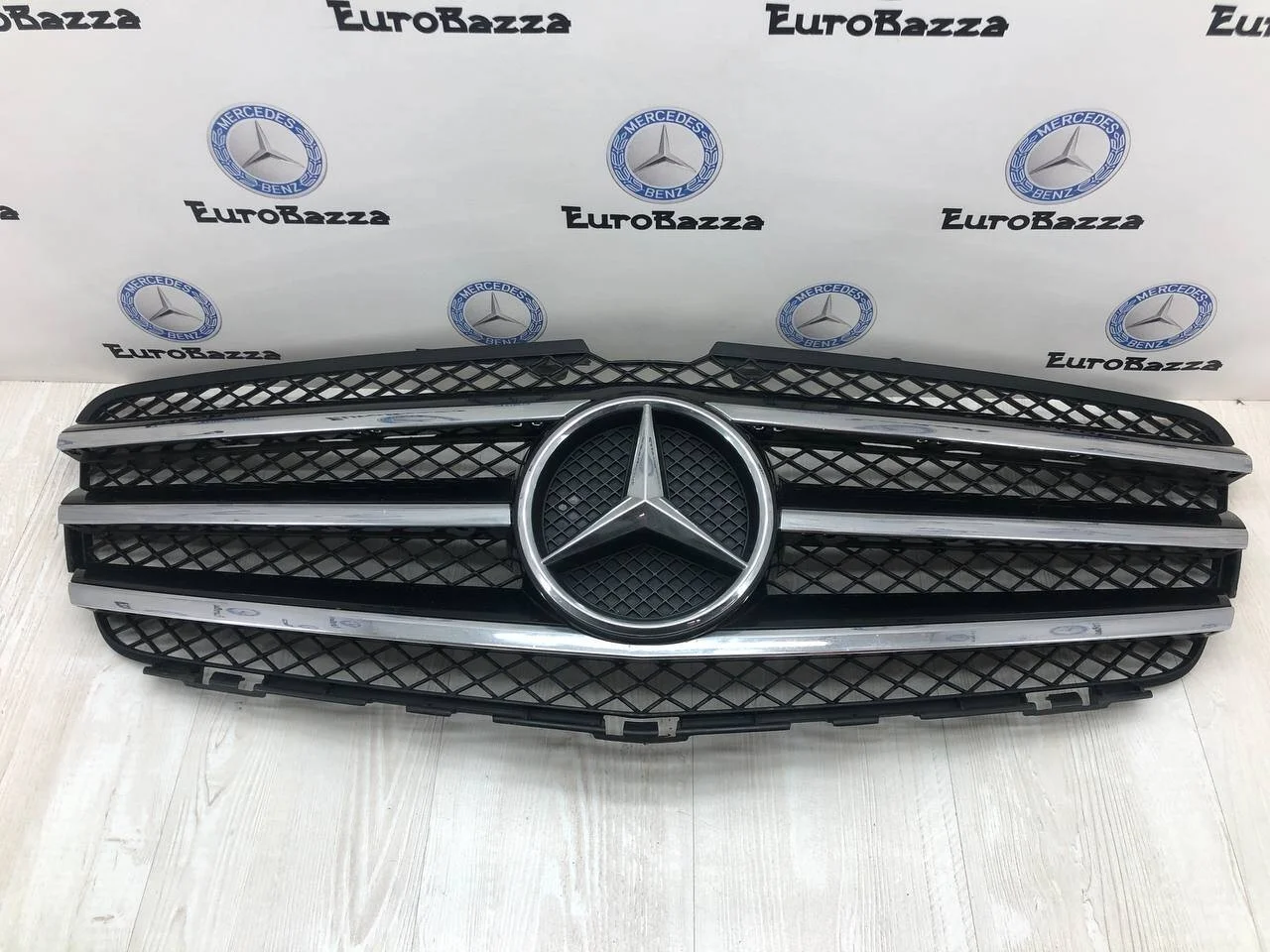 Решетка радиатора Mercedes W251