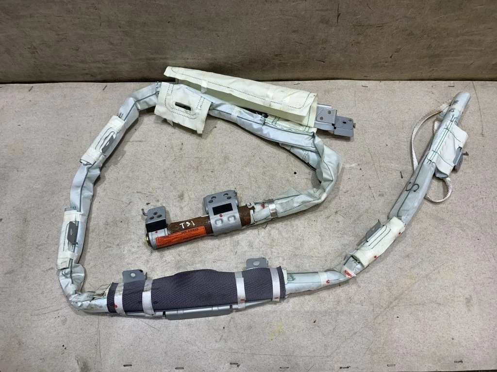 K85P1JG01A Шторка безопасности Nissan X-Trail T31