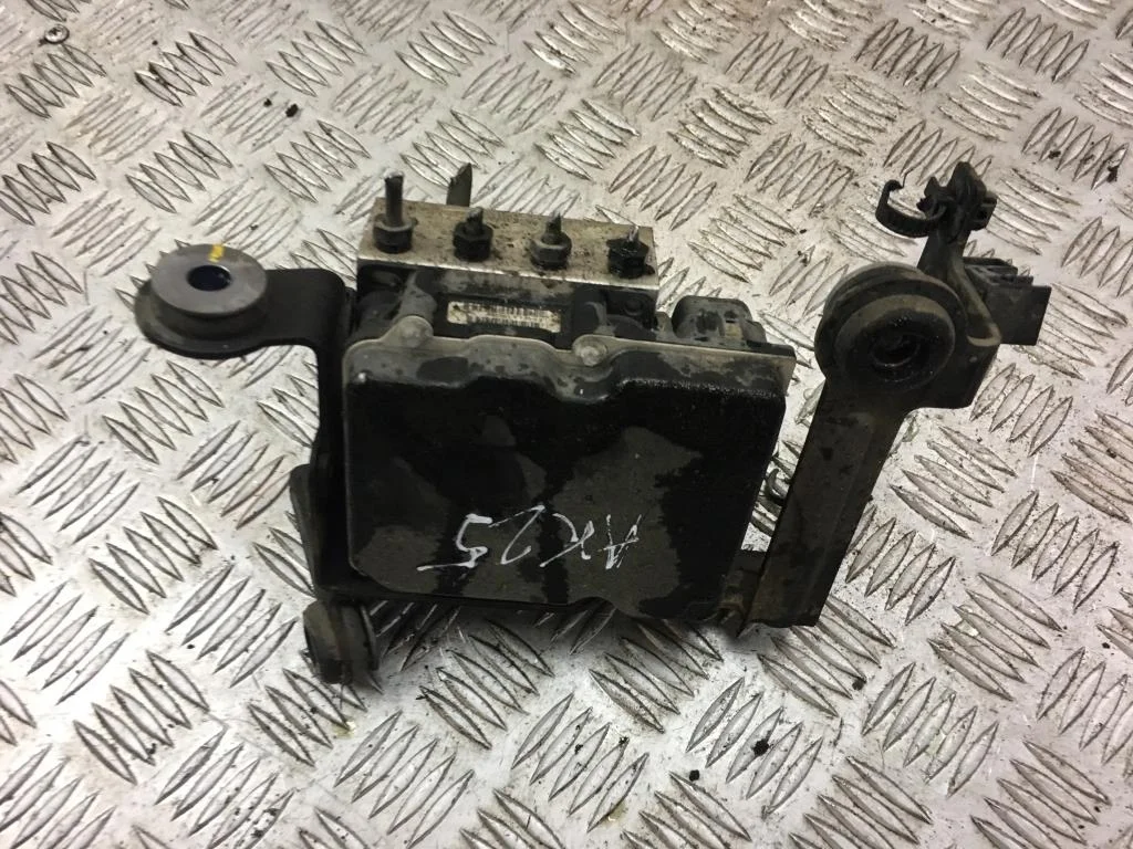 Блок ABS Hyundai I20 PB 2008 - 2014