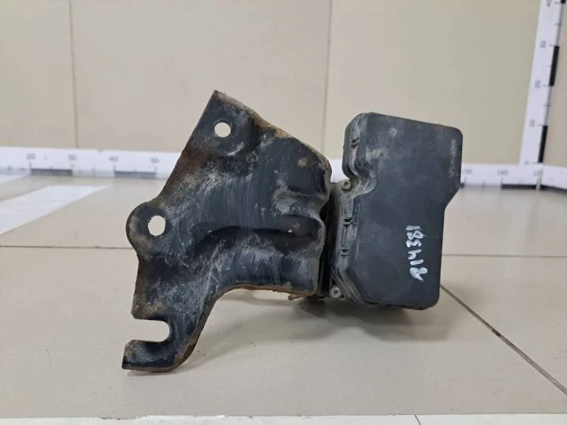 Блок ABS насос Toyota Corolla E150 2006-2013