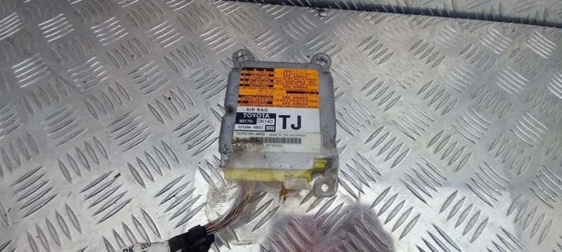 Блок airbag Toyota Hilux (2005-2015) 2010