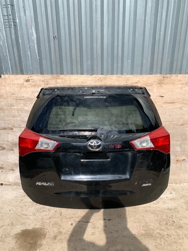 Дверь багажника Toyota RAV4 2013-2015 40