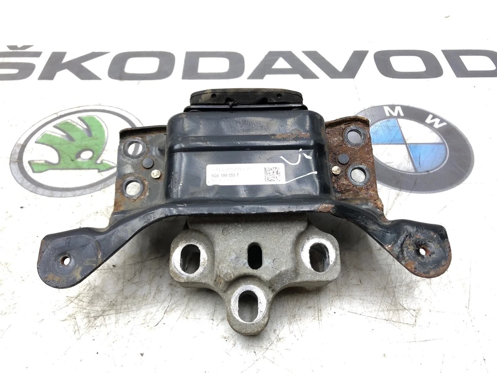 Опора МКПП Skoda Octavia 5Q0199555T A7 (5E)