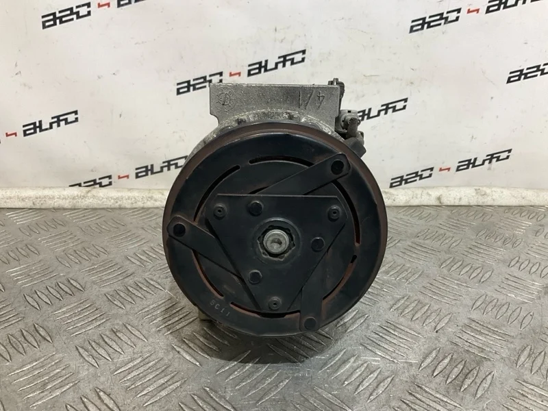 Компрессор кондиционера Renault Megane 2012 926007817R 3 2.0