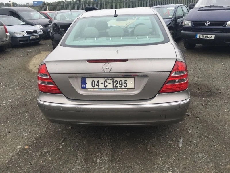 Продажа Mercedes-Benz E class 2.6 (177Hp) (112.913) RWD AT по запчастям