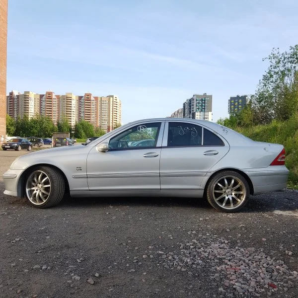 Продажа Mercedes-Benz C class 2.6 (170Hp) (112.912) RWD AT по запчастям