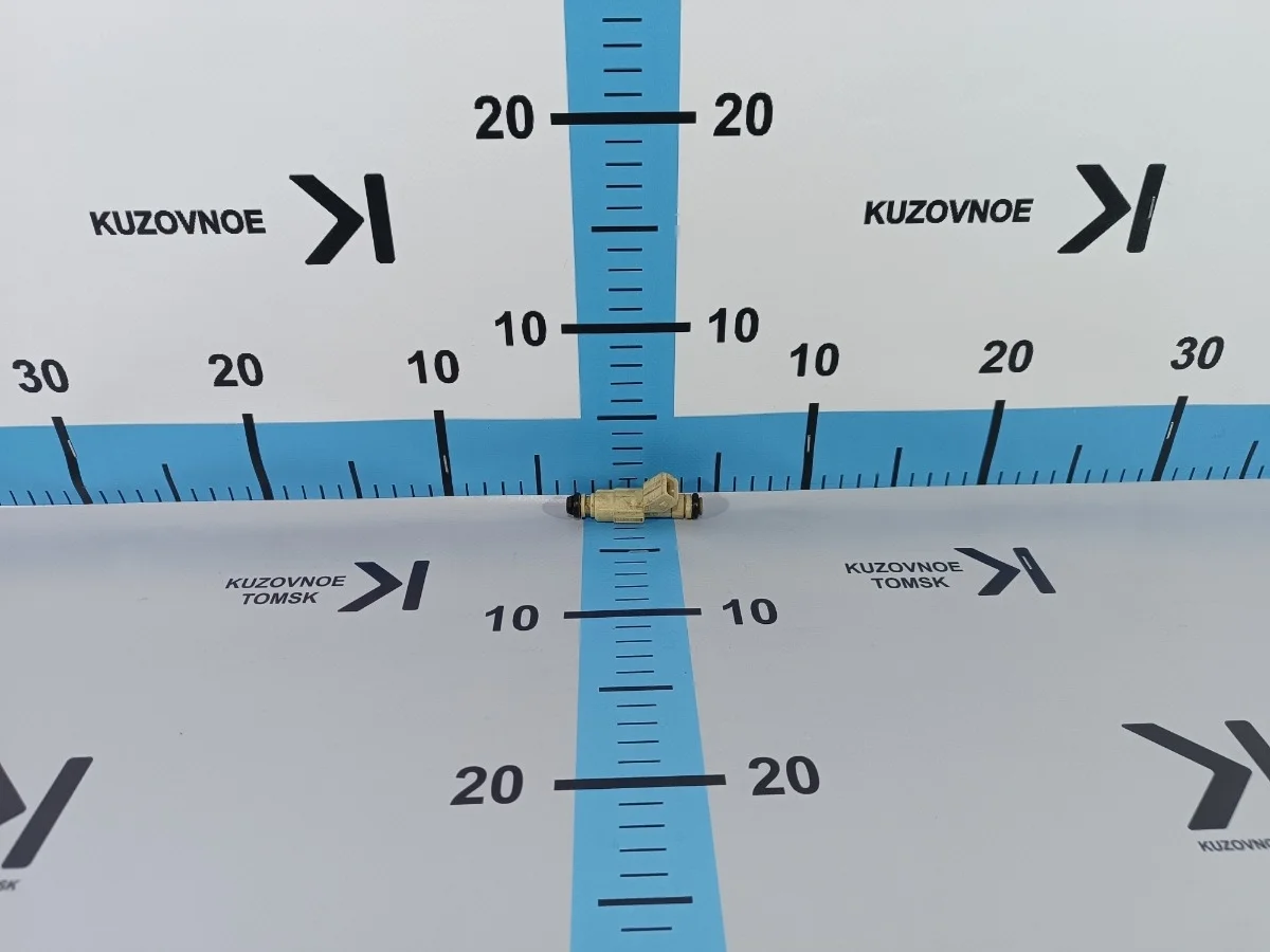 Форсунка топливная Ford Focus 2005 DFW