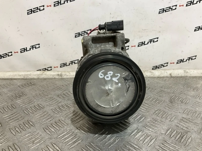 Компрессор кондиционера Audi A4 8E0260805BF B7 2.0